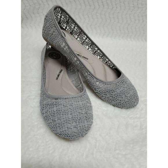 NEW SO Women's 9 Sawfish Crocheted Slip On Ballet Flats Grey #60769